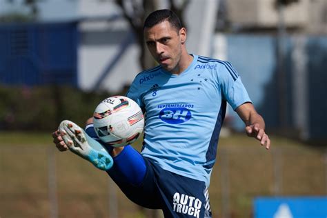 Cruzeiro Rômulo confirma saída do clube ao fim da temporada cruzeiro