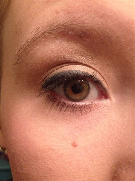 Naked Eye Shadow Https Facebook Caitlinknottavon Naked Eyeshadow Eyeshadow Naked Eyes