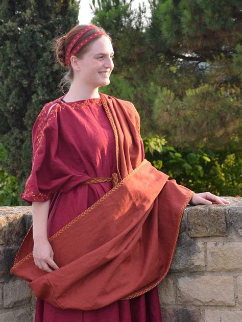 faustina by fjalladis | Römische kleidung, Römische mode, Griechische ...