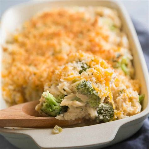 Cheesy Chicken and Broccoli Casserole - LemonsforLulu.com