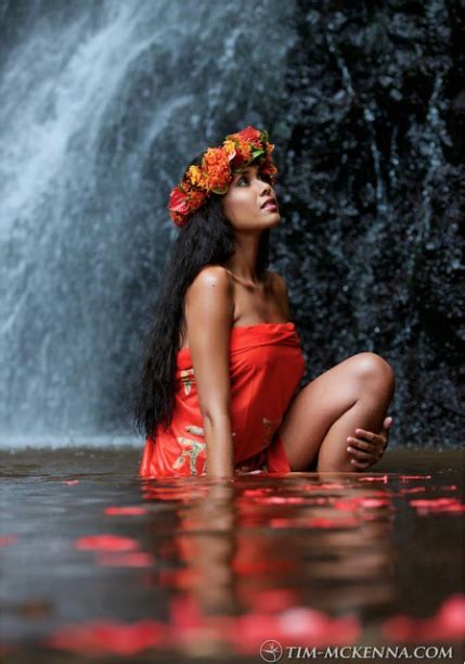 Tahitian Vahine This Is Just Too Gorgeous Polynesian Dance Hula