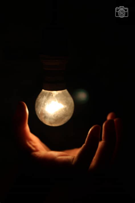 Bulb In Hand Bulb Dark Edison Flourescent Hand Light Lights Low