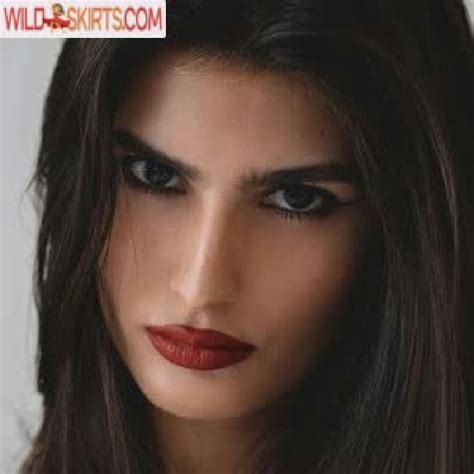 Yael Aris Oliviamilk Yaelaris Nude OnlyFans Instagram Leaked Photo