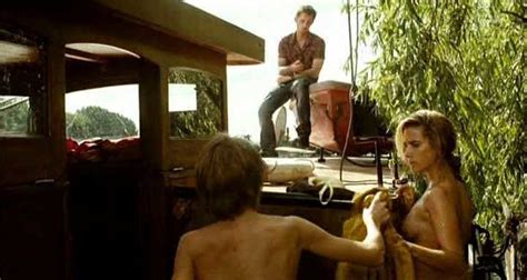 Naked Vahina Giocante In The Blonde With Bare Breasts