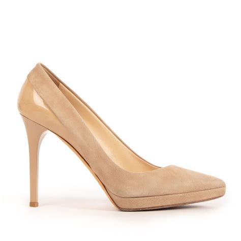 Jimmy Choo Nude Suede Patent Leather Pumps Size 38 Labellov Buy And Sell Authentic Luxury