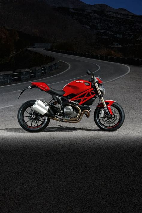 Ducati Monster Evo Motosvet