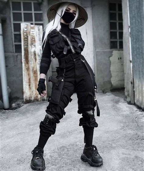 Techwear CrØwn On Instagram “rate This Fit 1 100 🖤🔥 Artist