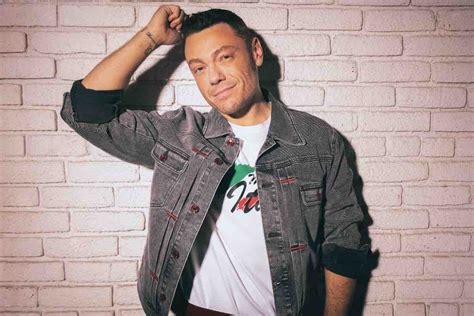 Tiziano Ferro Debutta Con Un Inedito Prima Del Tour Negli Stadi