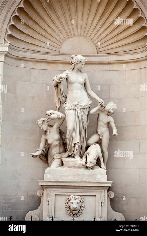 Photo of thetis statue inside a niche hi-res stock photography and ...