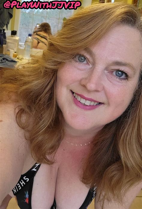 JJ 3 OF Horny BBW Hotwife 82K On Twitter RT PlayWithJJ I Love Showing My Ass