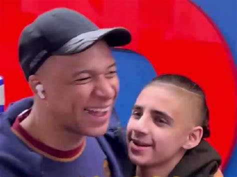 Video S a dus direct la Mbappe și l a chemat la echipa sa preferată