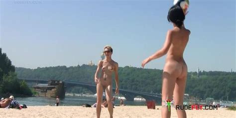 Breathtaking Nude Beach Girl Has All Kinds Of Naughty And Kinky Fun Tnaflix