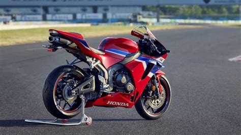 2025 Honda Cbr600rr Price And Specifications