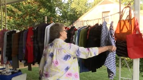 Worlds Longest Yard Sale Kicks Off Youtube