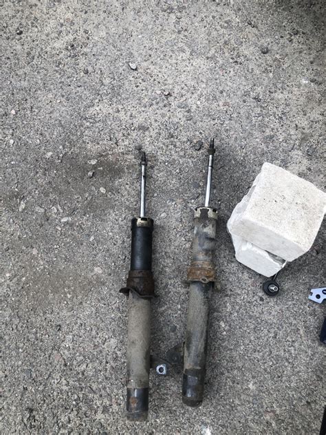 Замена передних стоек амортизаторов, тормозные диски и опорники — Mazda ...