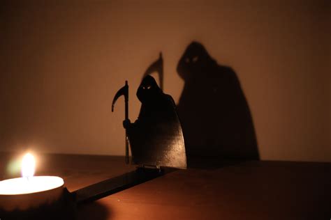 Halloween tea-light shadow projector by BuildByte3D | Download free STL ...