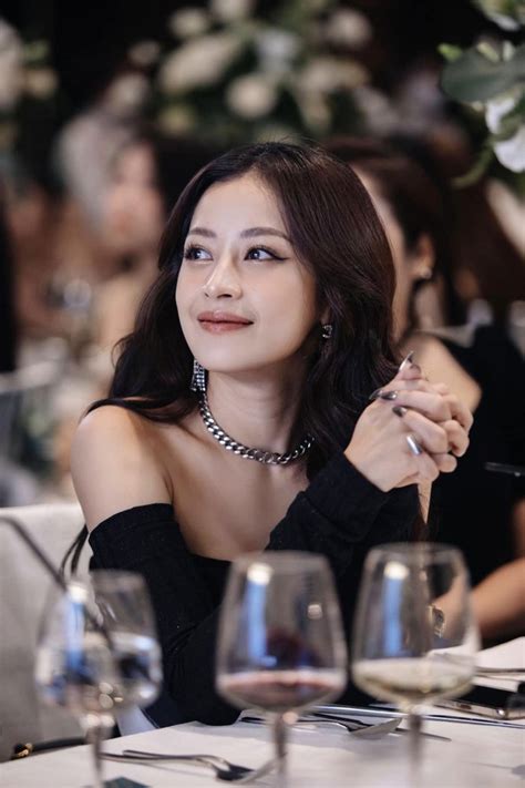 4 mỹ nhân Việt xuất phát điểm là hot girl Ai cũng thành công người cuối cùng gây chú ý