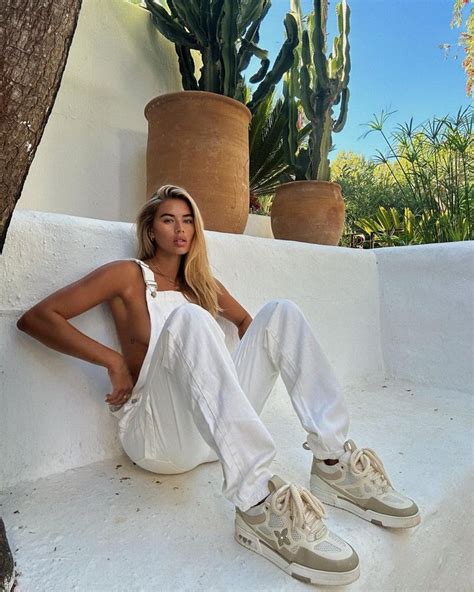 Sosyal medya fenomenin bikini altı olay oldu foto galerisi Olay Gazetesi Bursa