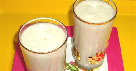 Vidyas Veg Recipes: Lychee juice recipe - Litchi juice