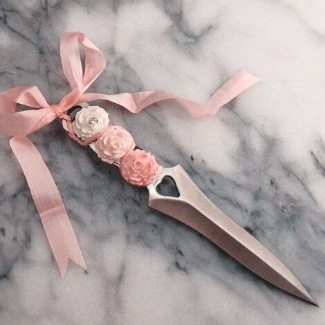 Pin By Carley On Aesthetic Photography Pretty Knives