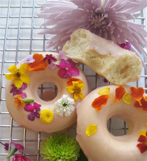 Heres How To Make Fancy Af Floral Donutshellogiggles