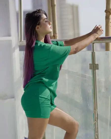 Garima Chaurasia Top 20 Hot Pics And Photo