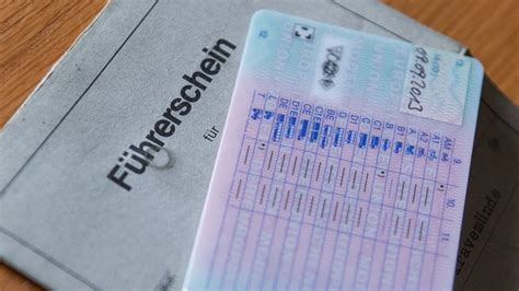 Der Neue Eu Führerschein Der Stufenförmige Umtauschplan