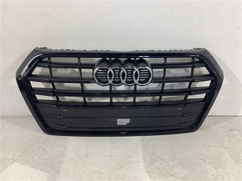 AUDI Q5 II 80A S LINE ATRAPA GRILL CHROM CZARANA 12561595053