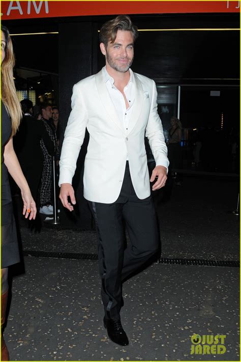 Chris Pine On Gay Character In CBS Star Trek It S About F Ing Time Photo Chris