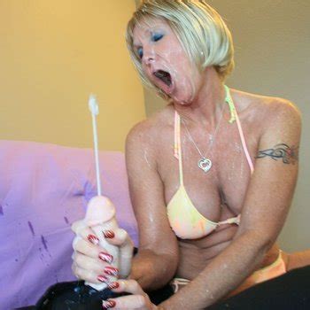 Honey Ray Babe Page Watch This Pornstar On FreeOnes