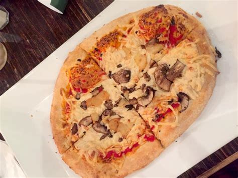 Meatless Monday Tampa Pizza Company