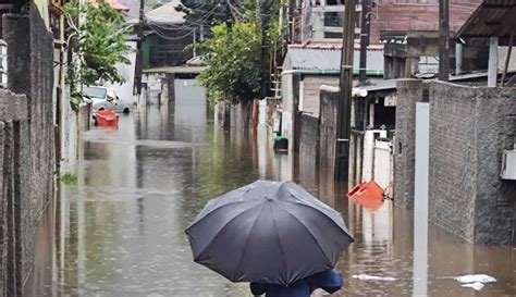 Chuva Em Santa Catarina Causa Mortes E Rodovias Bloqueadas