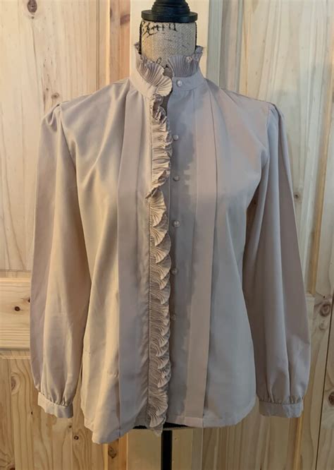 Vintage Ruffled Long Sleeve Gem