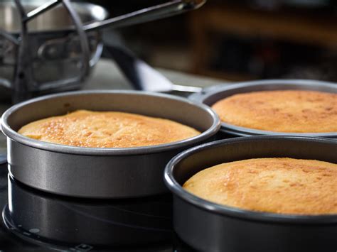 Ive Baked Thousands Of Cakes—this Is My Favorite Cake Pan