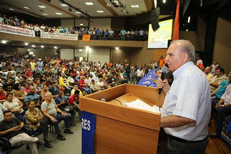 Sindicalizar se já para fortalecer a nossa luta Sindicato dos