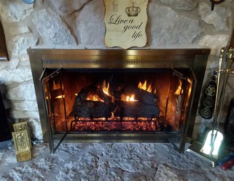 Vented Gas Logs: The #1 Gas Fireplace Logs Dealer (Experts)