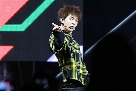 Pin By BBMIN On EXO Xiumin Exo Xiumin Exo Concert Xiu Min