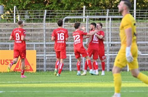 Erster Sieg Ssv Reutlingen Besiegt Fc Holzhausen Ssv Reutlingen