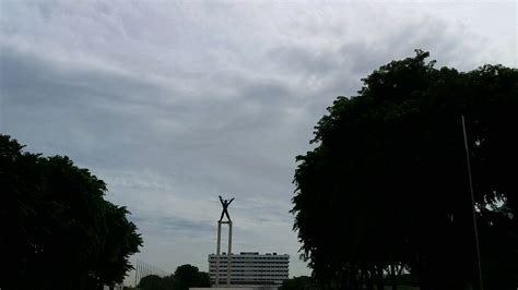 Patung Lapangan Banteng Yang Memiliki Sejarah Samsung Members