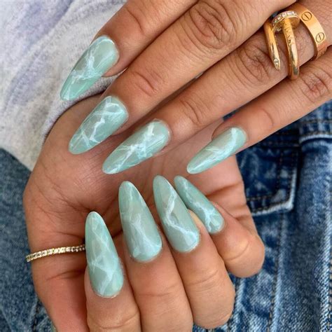 20 Fashionable Almond Nails For 2021 Ideasdonuts