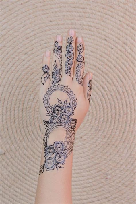 Pin By Safi On Henna Designs Hand In Mehndi Designs For Hands