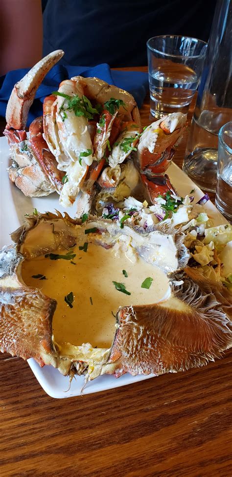 It's Dungeness Crab season! Taylor Shellfish, Seattle. : r/FoodPorn