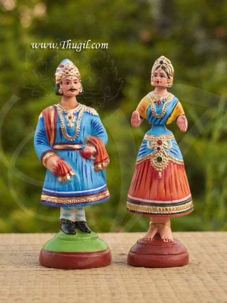 Traditional Thanjavur Thalaiyatti Bommai Tanjore Raja Rani Dancing Doll Buy Now 13