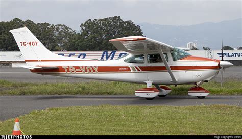 TG VOY Cessna 182Q Skylane II Private El Doki JetPhotos