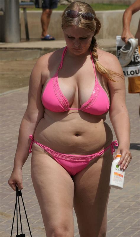 Bellebuttonstuff Pink Bikinis Look Best On Chubby Girls