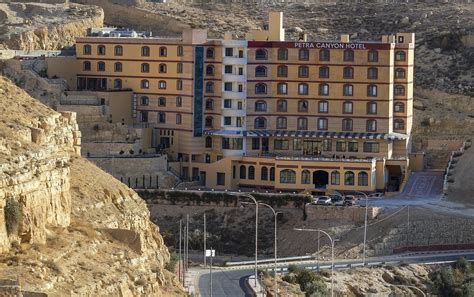 PETRA CANYON HOTEL - Updated 2024 Prices & Reviews (Jordan/Petra - Wadi ...