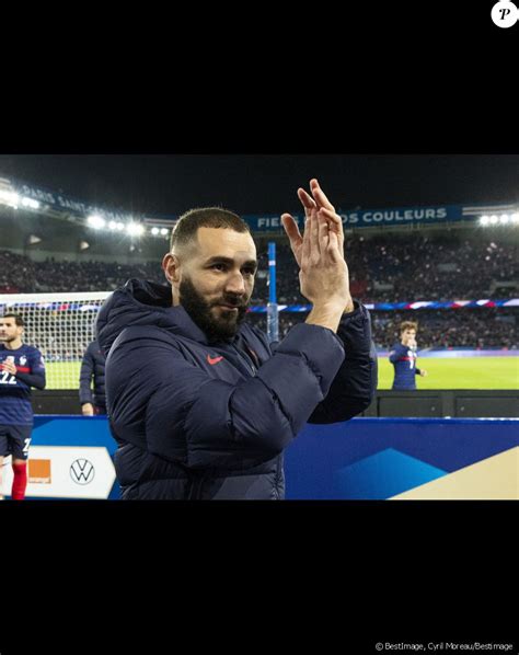 Karim Benzema En Famille La R Union Tendre Photo Avec Sa Princesse