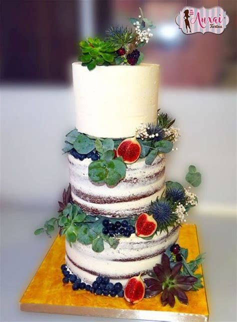 Tarta De Boda Semi Naked Con Suculentas Auxai Tartas