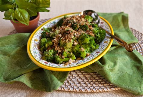 Broccoli With Anchovies And Garlicky Breadcrumbs Italian Food Forever