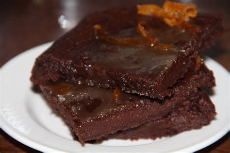 FONDANT AU CHOCOLAT POIVRE DE KAMPOT ET ECORCES D ORANGE CONFITES